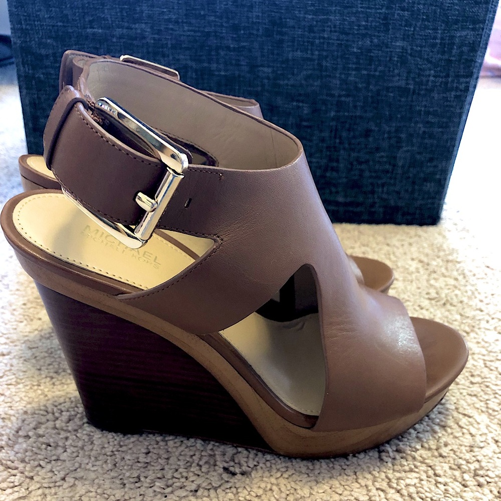 Michael Kors brown leather wedges